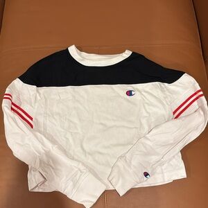 Cropped champion shirt